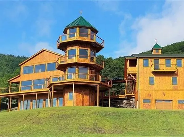 223 Route 10, East Durham, NY 12422