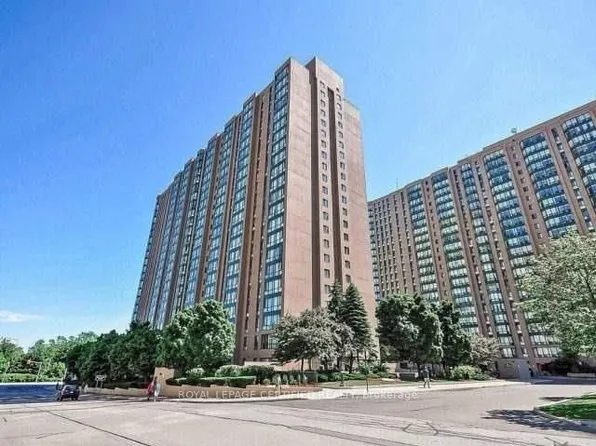 145 Hillcrest Ave Unit 910, Mississauga, ON L5B 3Z1