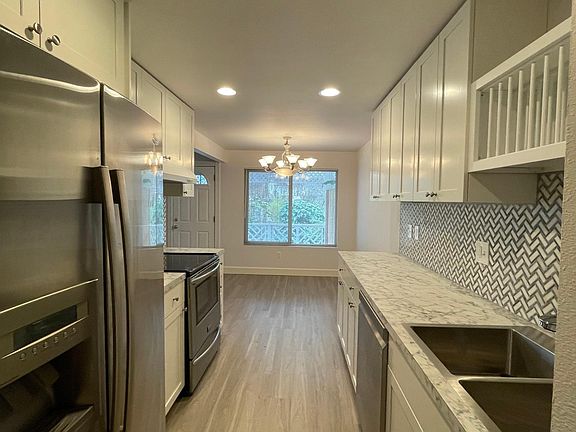 2nd image of 14024 SE Newport Way