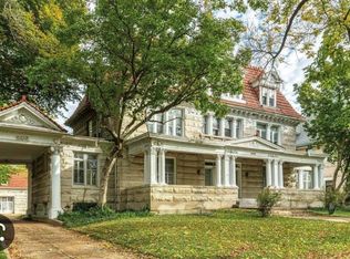 5225 Lindell Blvd, Saint Louis, MO