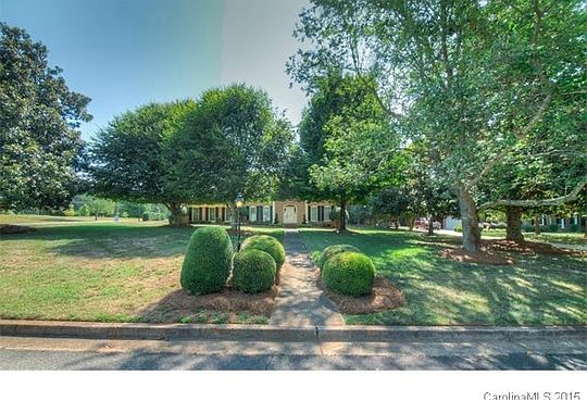 2nd image of 3700 Princeton Dr