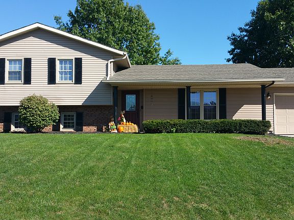 2nd image of 135 Greenbriar Ct
