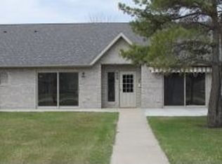 609 Pine Lane Dr APT 101, Perham, MN 56573