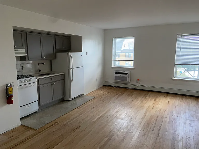 Franklin St — Photo 16