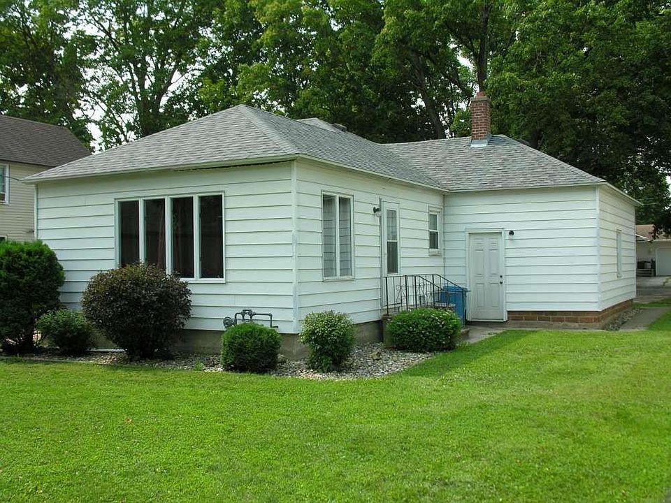 305 S School St, Saint Ansgar, IA 50472 Zillow