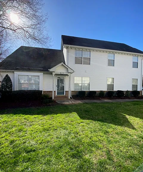 1121 Shoal Creek Trl — Photo 1