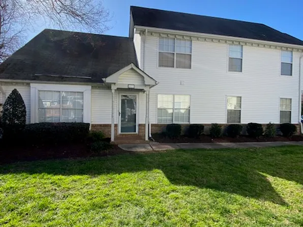 1121 Shoal Creek Trl, Chesapeake, VA 23320