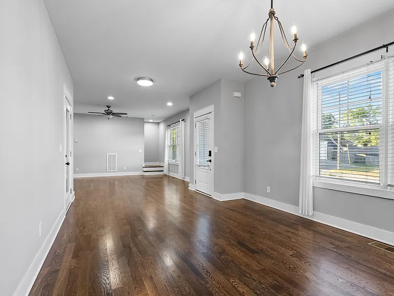 310 Evanston Ave — Photo 5