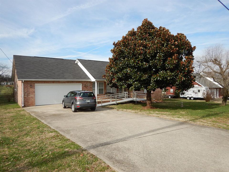 1st image of 110 Eaglecrest Dr