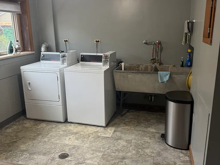 1425 W Touhy Ave #205 — Photo 8