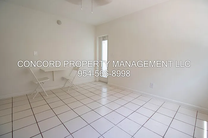 1411 SW 2nd St #4 — Photo 3
