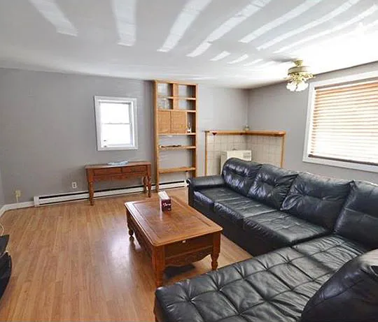 1 bed, 1100 sqft, $1,100 — Photo 4
