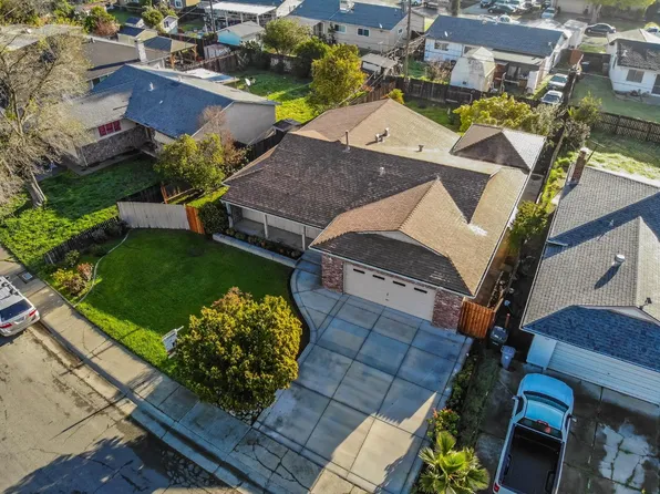 7541 Thorpe Way, Sacramento, CA 95822