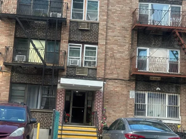 8915 170th Street #7, Jamaica, NY 11432