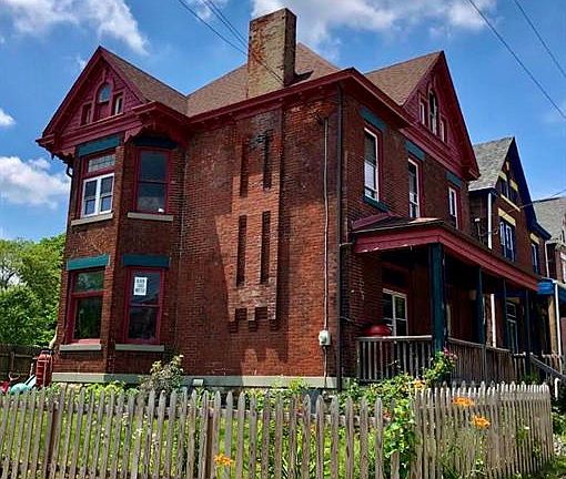 3rd image of 216 Franklin Ave