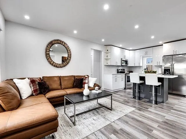 3201 SW 9th Ave — Photo 11