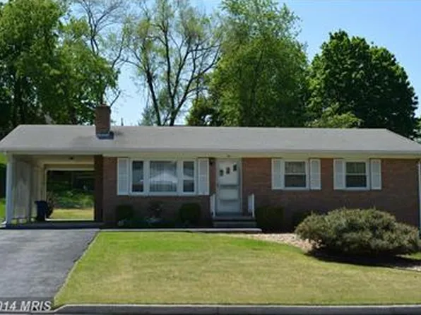 10 Morain St, Front Royal, VA 22630