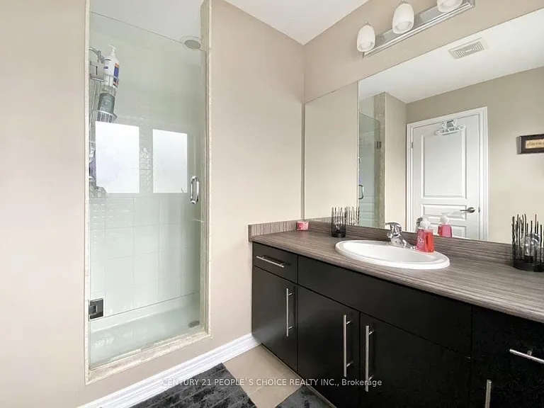 45 Royal Winter Dr #25 — Photo 13
