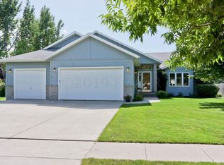 2306 Victoria Rose Dr S, Fargo, ND
