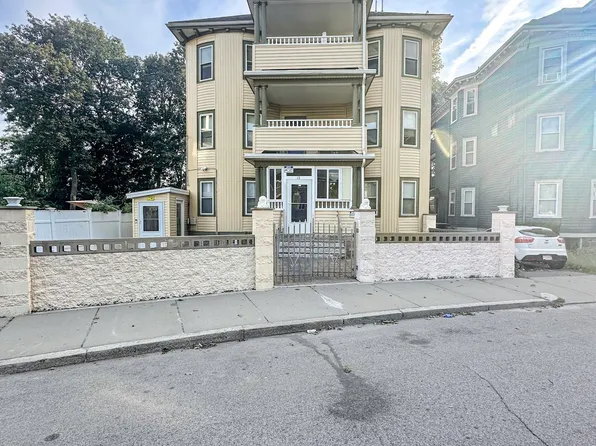 12 Hiawatha Rd, Mattapan, MA 02126