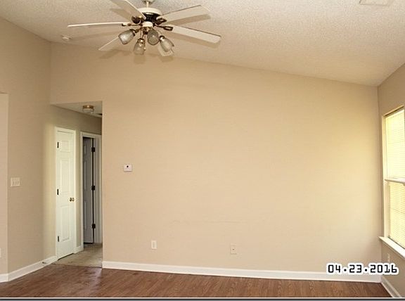 4th image of 4828 Aldersbrook Dr #172