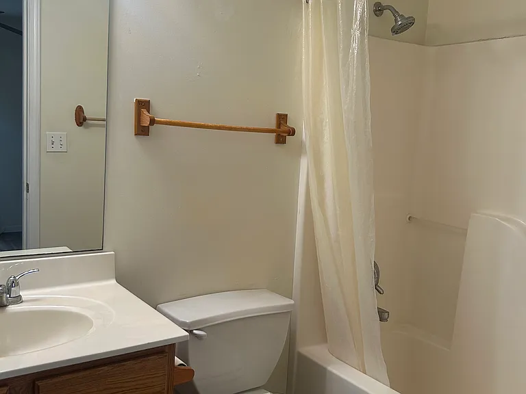 512 Hardin St #A — Photo 2