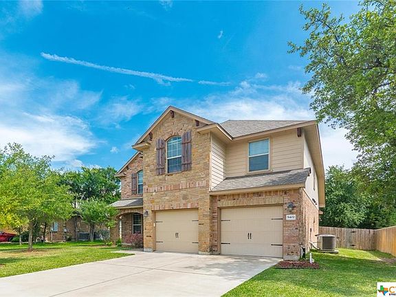 4th image of 5402 English Oak Dr