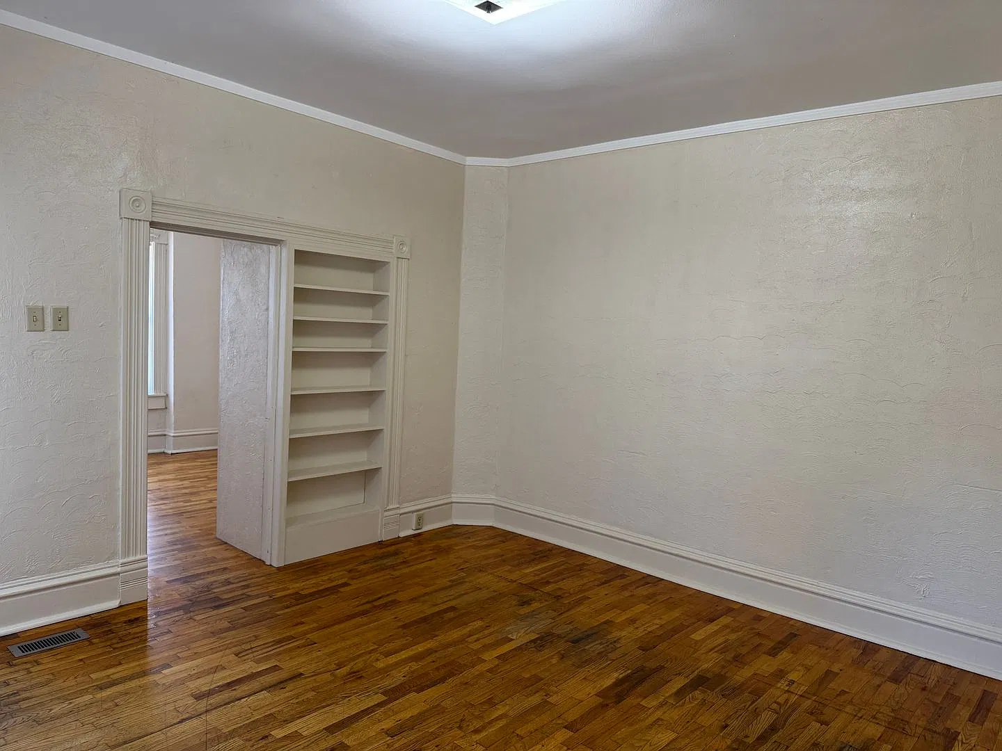 1812 N 3rd St. St. Joseph, MO 64505 — Photo 2
