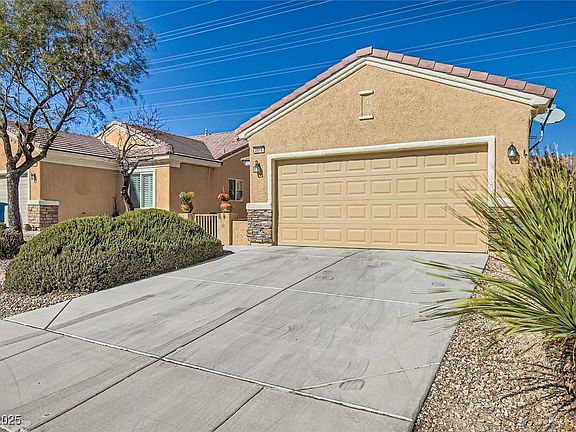 2nd image of 2816 Ground Robin Dr
