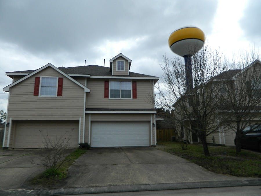 1st image of 17107 Oakwood Chase Dr