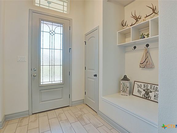 3rd image of 2807 Grimes Crossing Rd