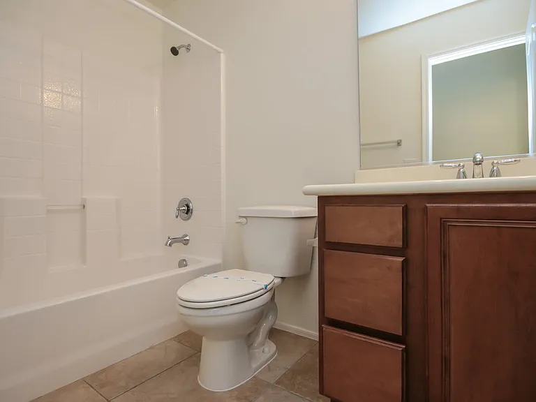 3301 E Loma Vis — Photo 15