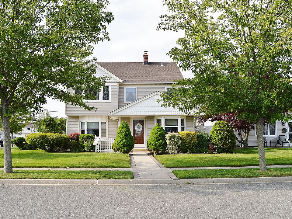 1st image of 35 Sycamore Ln