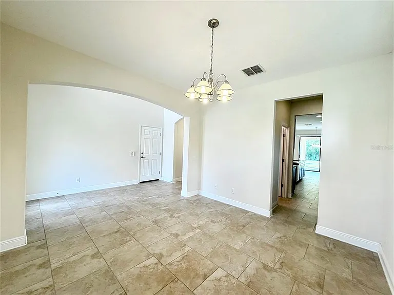 19522 Whispering Brook Dr — Photo 38