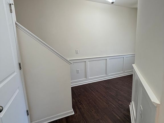 5th image of 1113 Epiphany Rd