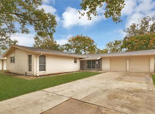 7622 Rockhill St, Houston, TX 77061