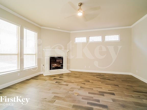 4th image of 15013 Gladstone Dr