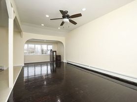 611 Beach 68th St, Arverne, NY