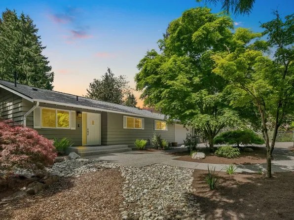 13235 68th Pl NE, Kirkland, WA 98034