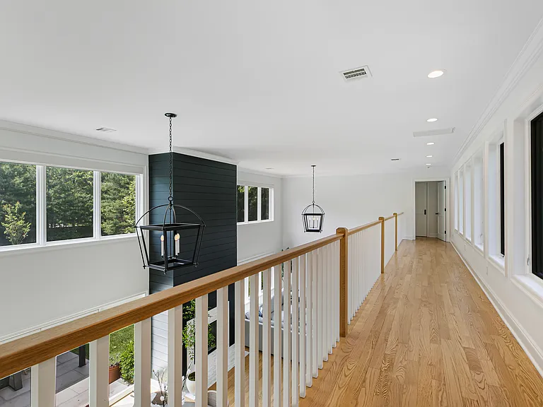 31 E Gate Rd — Photo 11