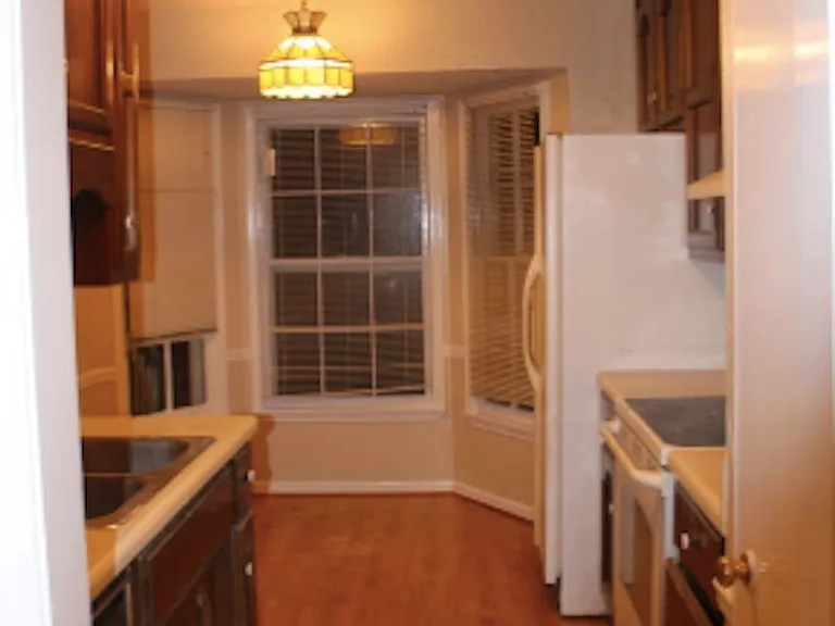 359 Jamestown Manor Dr — Photo 5