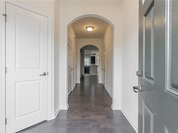 4th image of 8946 Ringview Dr