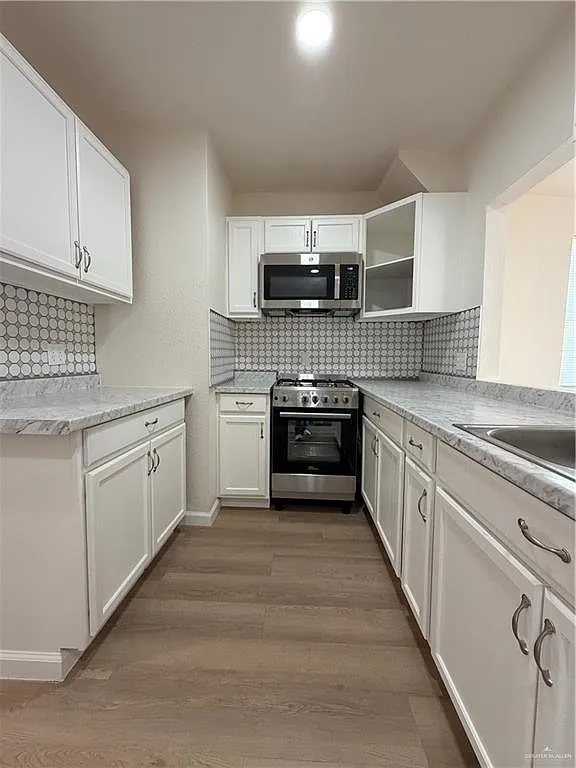 2 bed, 1.5 bath, 1104 sqft, $1,000 — Photo 4