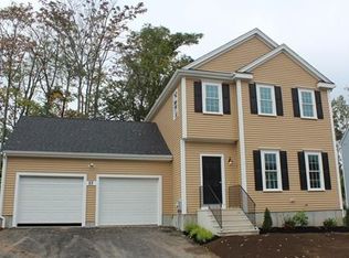 12 Skyview Dr, Millbury, MA 01527
