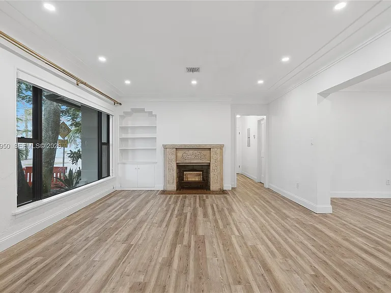 110 N 16th Ave — Photo 42