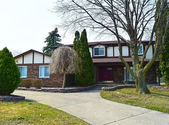 2nd image of 14316 Lakeshore Dr