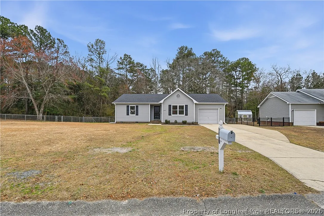 3 bed, 2.0 bath, 1340 sqft, $2,000 — Photo 1