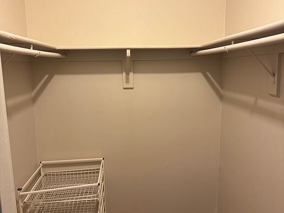 5th image of 1914 N Rhodes St #54