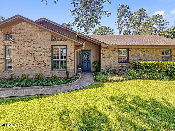 2nd image of 3412 PICKWICK Drive S