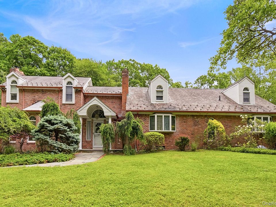1st image of 380 Duck Pond Road